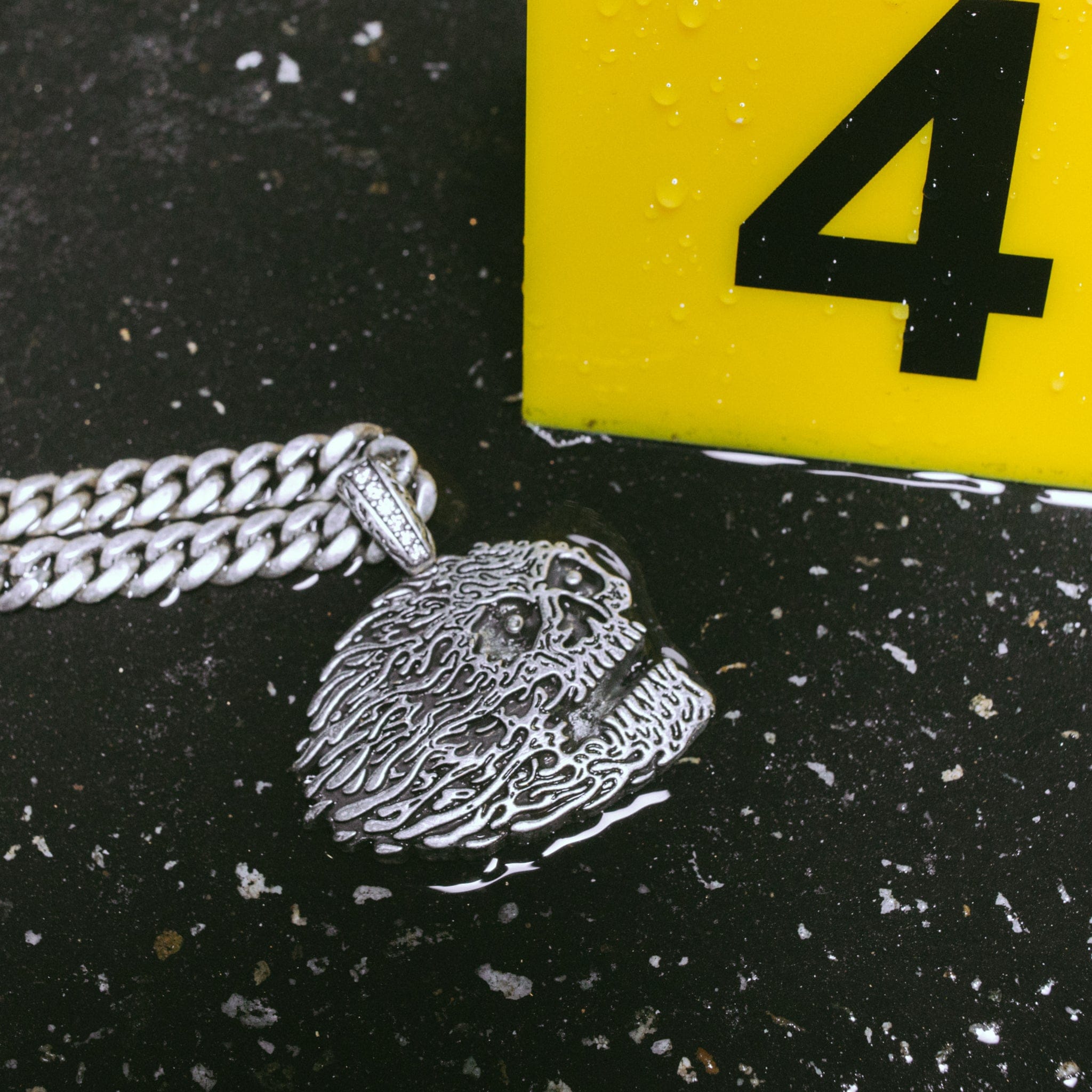 Liquid Death x King Ice - Skull Necklace in White Gold / 1.9" by King Ice