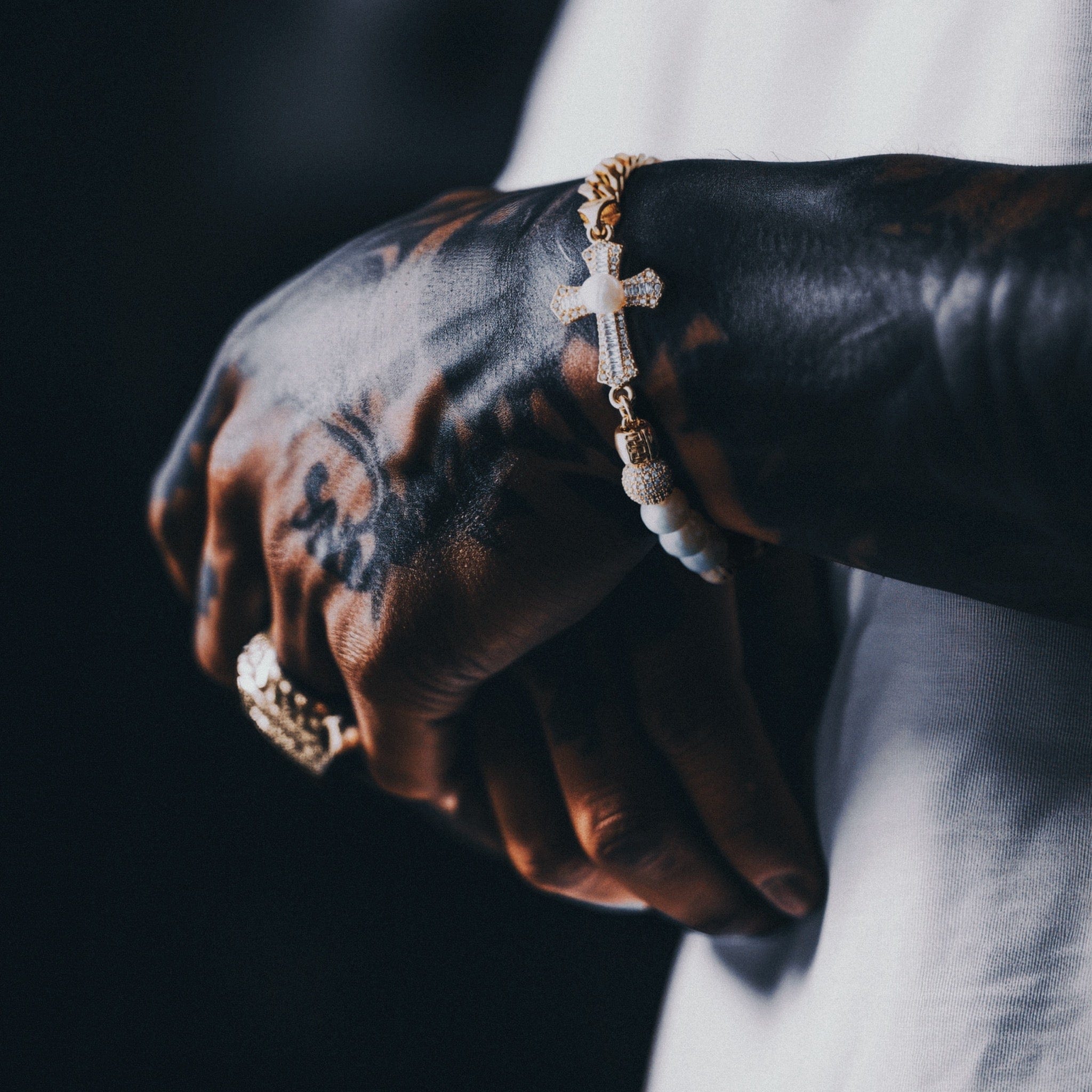 Pearl of Wisdom Cross Bracelet in Gold Plated / 14K Gold / 8" by King Ice