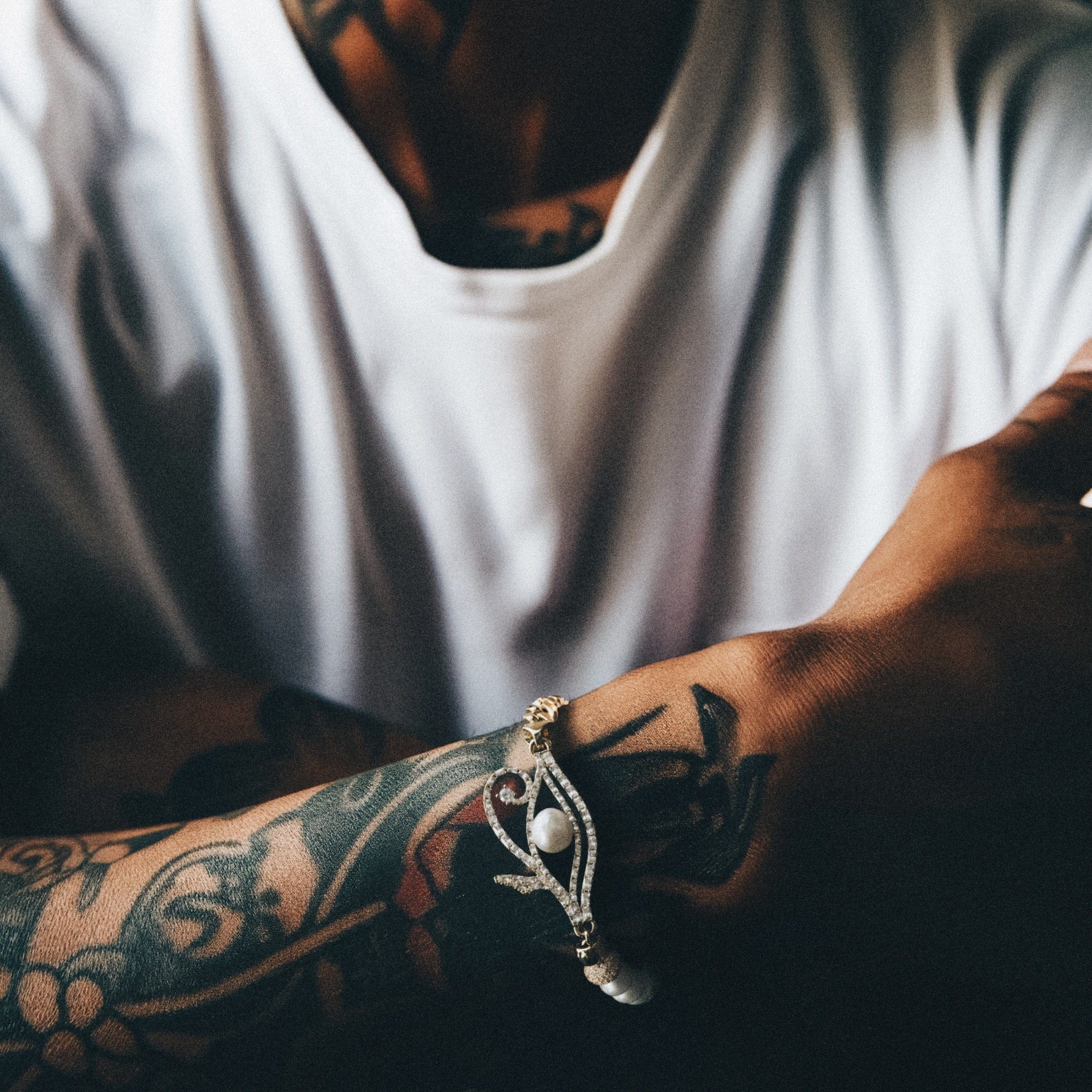 Pearl of Wisdom Eye of Ra Bracelet in Gold Plated / 14K Gold / 8" by King Ice