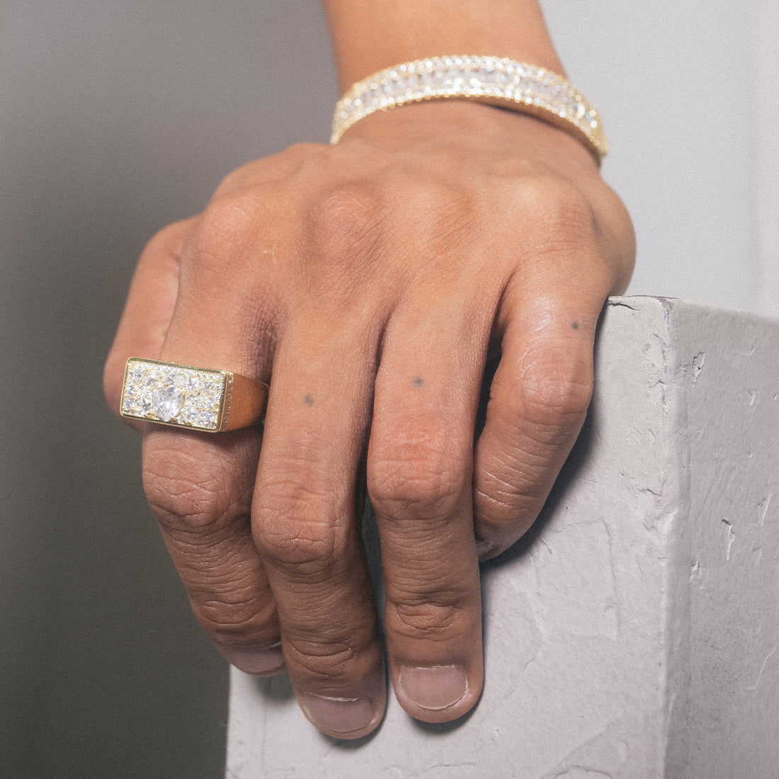 Crown Julz Ring in by King Ice