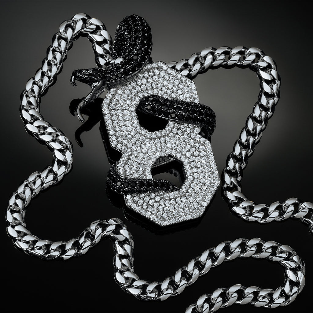Black Mamba Number 8 Necklace in white gold