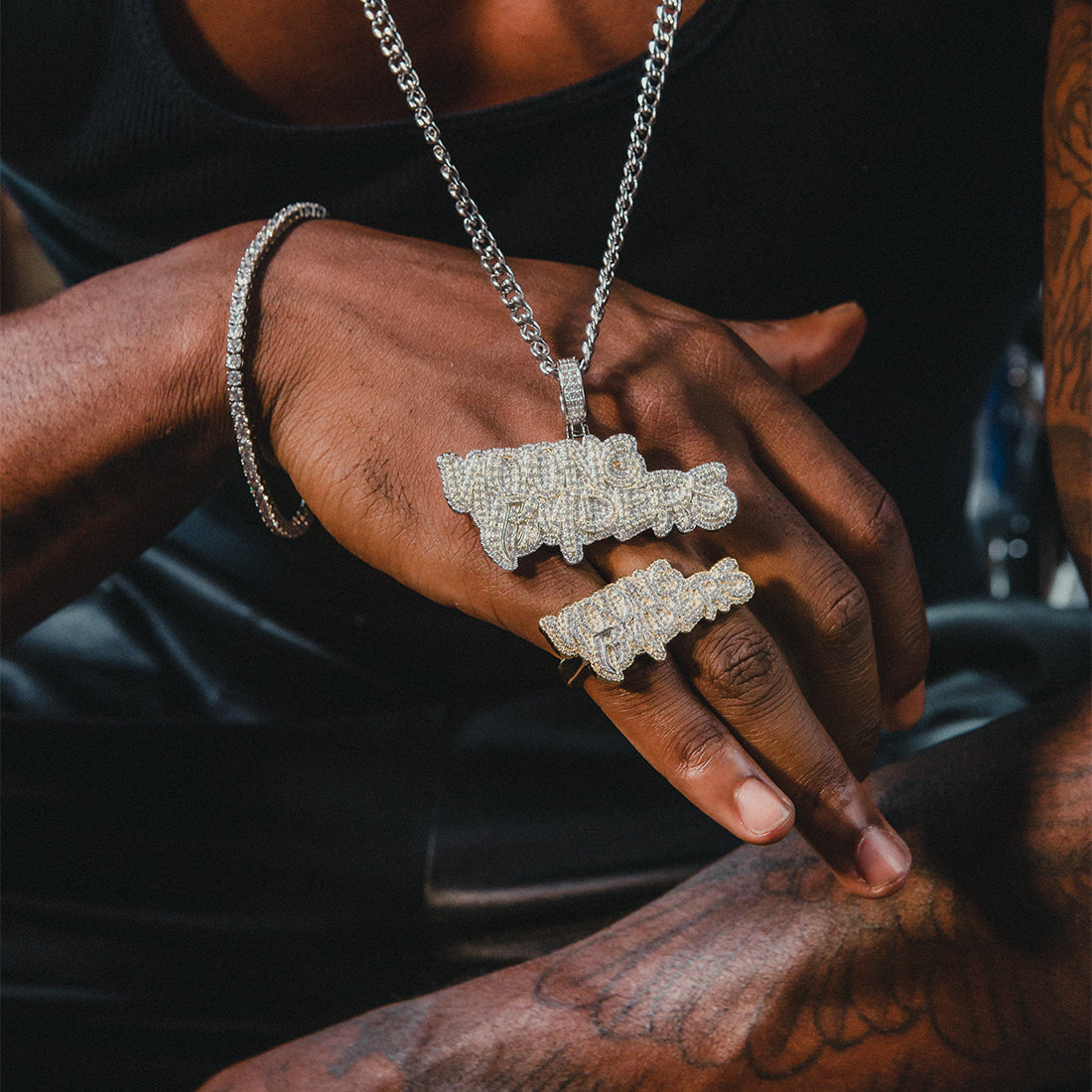 King sales finger ring